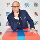 Illustration for article titled Alton Brown is just as unhinged as the rest of us right now